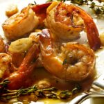 Camarão frito no azeite e alho: receita fácil e descomplicada!