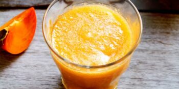 Suco de caqui com tangerina