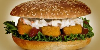 Hambúrguer de nugget de frango