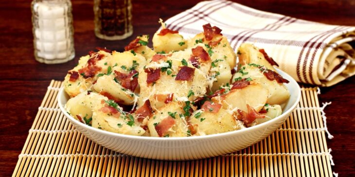 batata com bacon e parmesão gratinada tudo gostoso