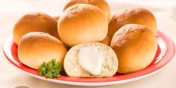 Pão recheado com requeijão