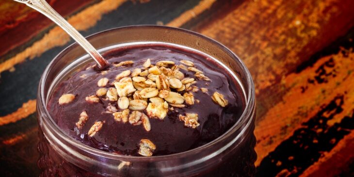 Açaí com granola tudo gostoso