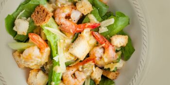 Salada de camarão