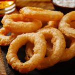 Anéis de cebola estufados e bem grossos para fazer hoje!