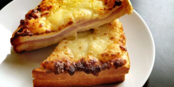 queijo quente com presunto