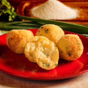 Bolinho de batata baroa e queijo tudo gostoso