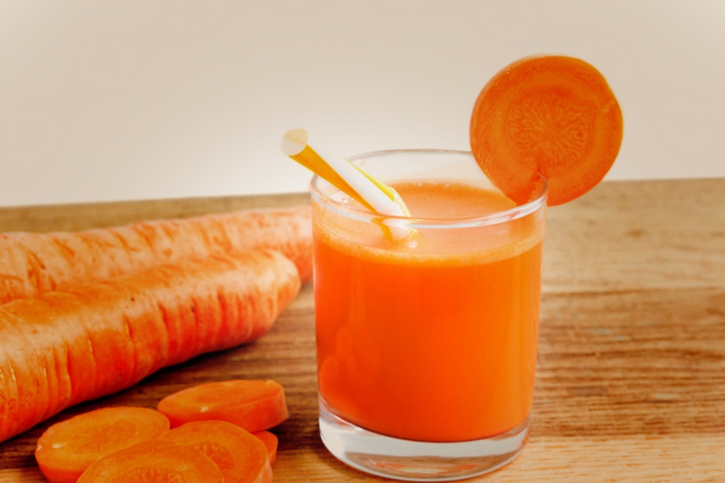Suco de cenoura | Receita de liquidificador detox para emagrecer