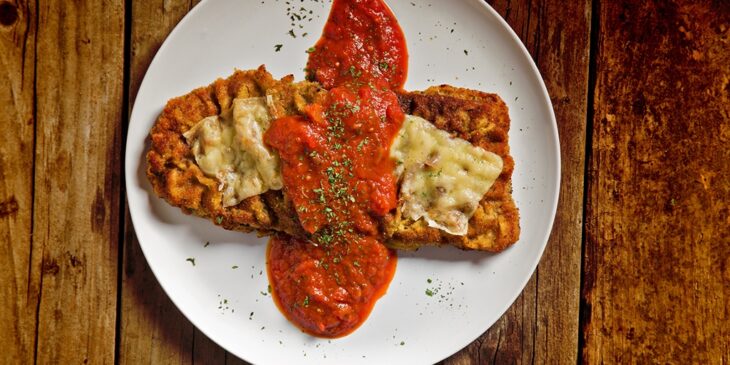 Filé mignon à milanesa com queijo tudo gostoso