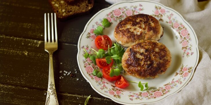 Hambúrguer de frango caseiro tudo gostoso