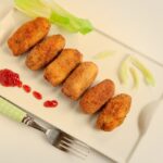 Bolinho de batata recheado com queijo simples e fácil tudo gostoso