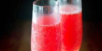 Drink mimosa com morango
