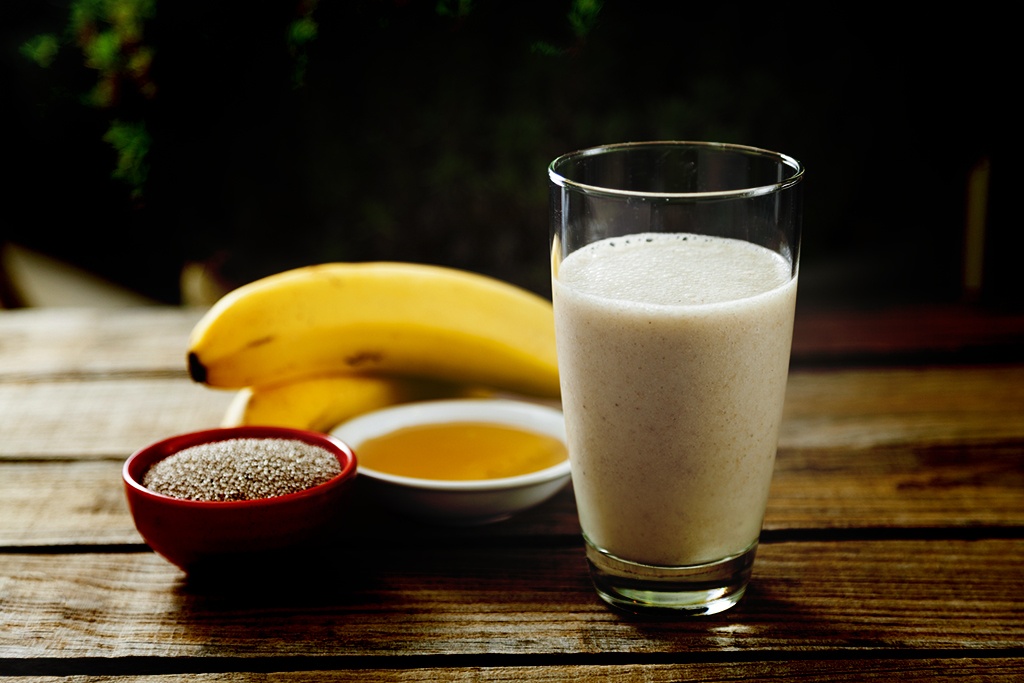 Vitamina de banana, mel e chia tudo gostoso ana maria