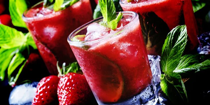 Receita de batida de morango e hortelã super refrescante