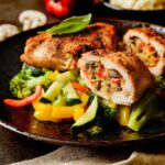 Peito de frango à milanesa recheado e assado | Receita rápida