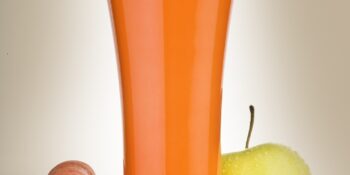 vitamina de maçã e cenoura