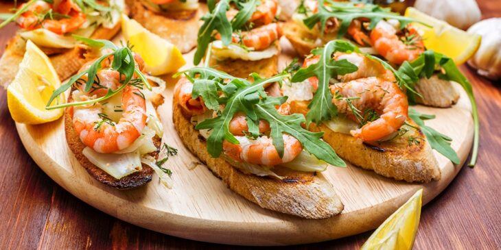 Receita de bruschetta de camarão fácil e rápida