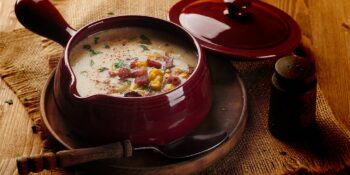 Sopa de batata, bacon e creme de leite