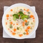 Sopa de cenoura e brócolis tudo gostoso