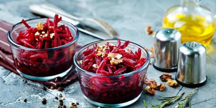 Salada de beterraba com nozes tudo gostoso