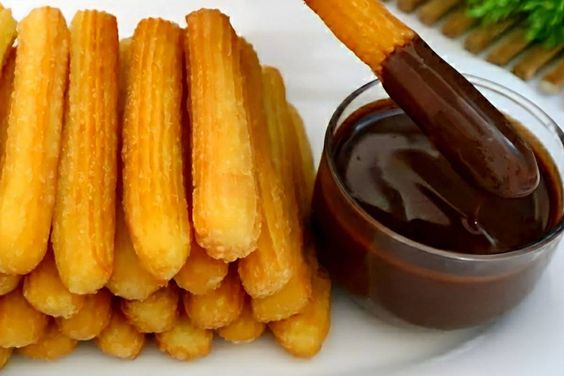 Churros com calda de chocolate  tudo gostoso ana maria panelinha