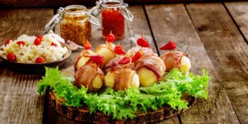 Aperitivo de batatas e bacon
