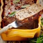 Receita de bolo de carne condimentado muito baratinho