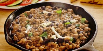 Carne moída com feijão