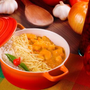 Estrogonofe rápido de camarão mais fácil e barato que imagina