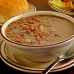 Receita de sopa de lentilha muito fácil, simples e rápida