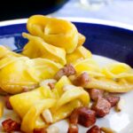 Receita de ravióli com bacon simples, fácil e rápida da vovó
