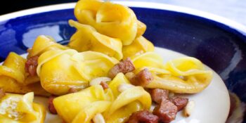 ravióli com bacon