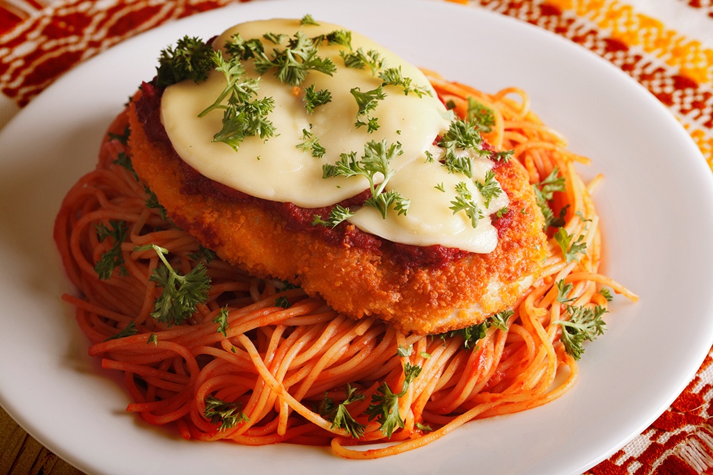 Receita de Macarrão com filé de frango à parmegiana
