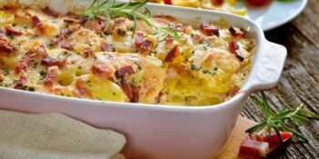 Batatas com queijo e bacon