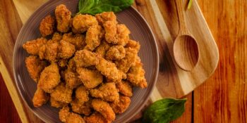 Aperitivo de frango à milanesa