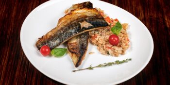 Peixe sarda grelhado