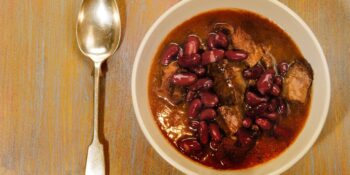 Sopa de feijão com carne