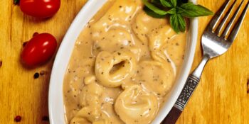 Tortellini ao molho de queijo