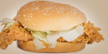 hambúrguer de peixe crocante