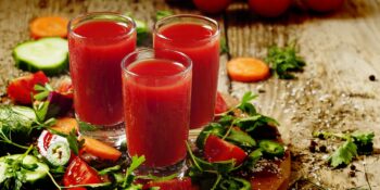 Suco de tomate natural reforçado