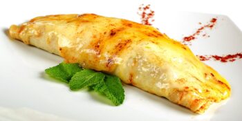 Panqueca com recheio de creme de queijo
