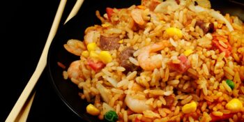 Arroz com camarão e lombo de porco