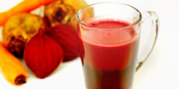 Suco de beterraba, cenoura e gengibre
