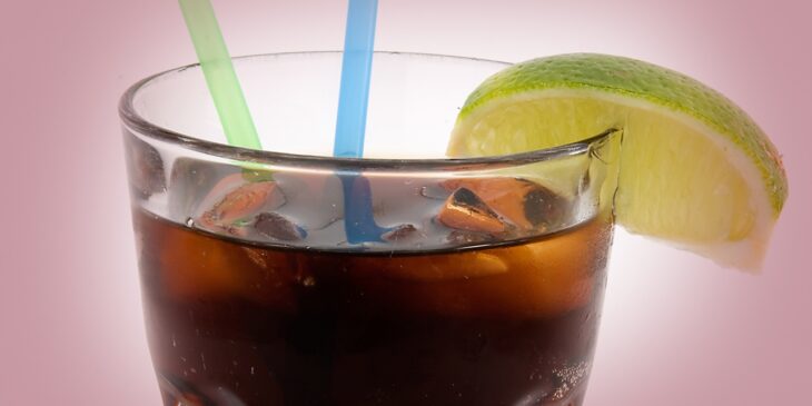 Como fazer receita de Cuba Libre mais deliciosa do mundo