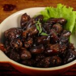 Receita de coração de frango caramelado com sabor agridoce