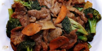 Carne de porco com shoyu