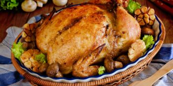 Frango assado com farofa