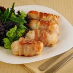 enrolado de frango com bacon e ameixa tudo gostoso simples fácil