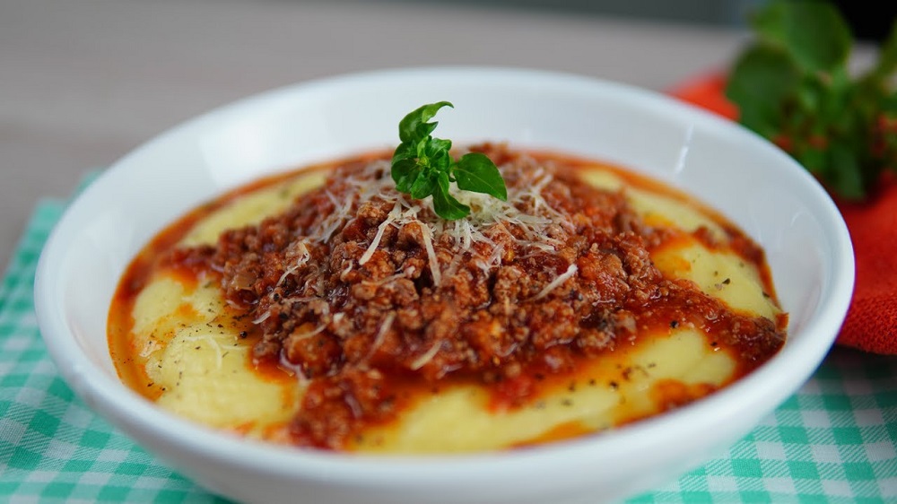 Guisado com polenta