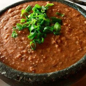 Tutu com queijo ralado