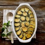 Berinjela gratinada simples: receita mais fácil do mundo!
